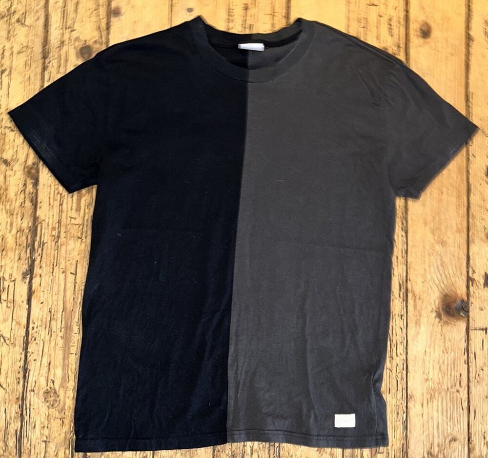Men’s size S (oversize fit) black grey split shirt